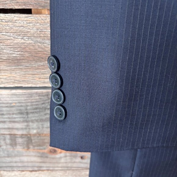 Calvin Klein Slim Fit Navy Blue Pin Stripe Blazer Suit Jacket - Size 46R - Picture 4 of 5